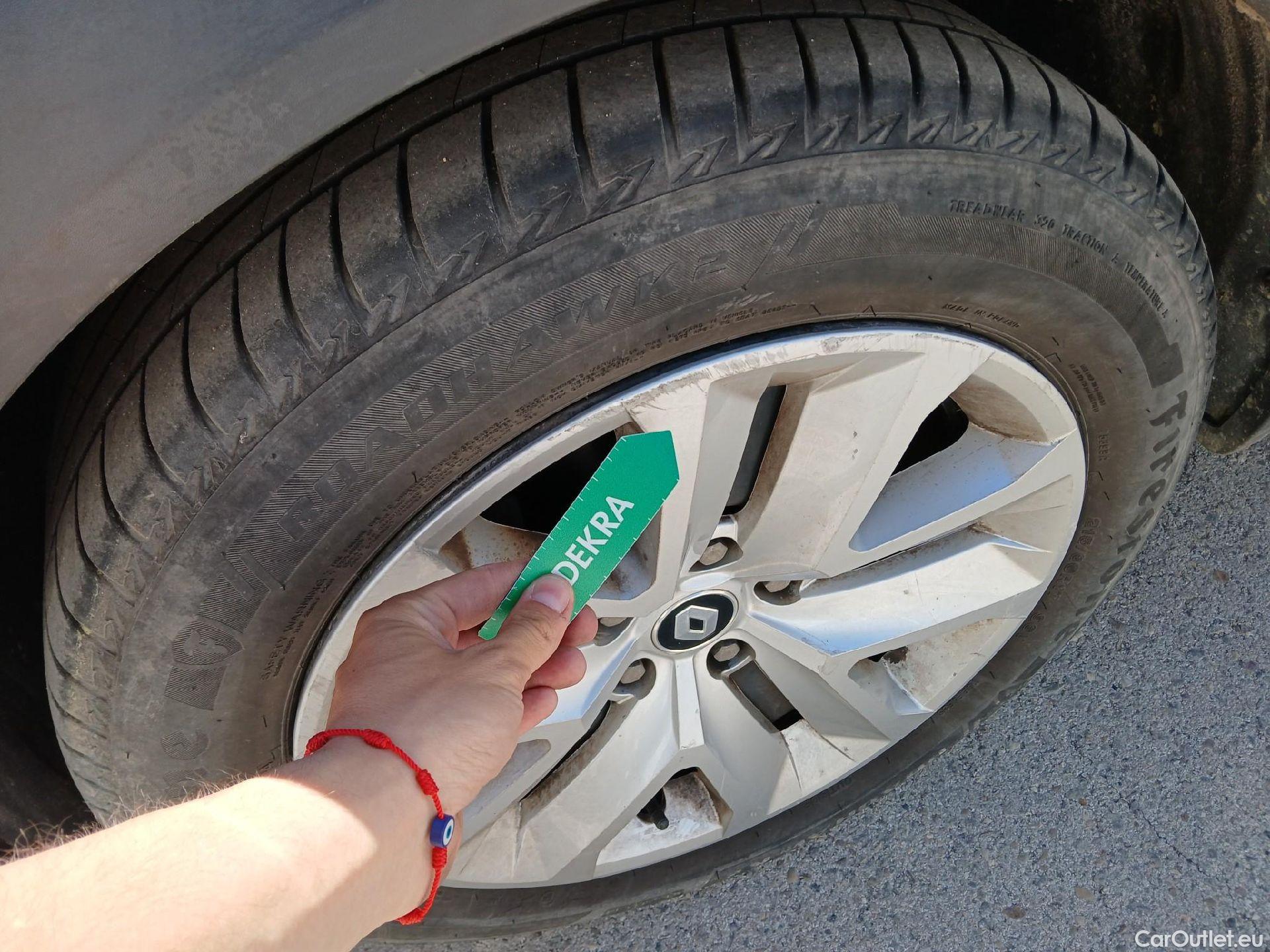  Renault  Captur RENAULT  / 2020 / 5P / todoterreno Intens TCe 90 #19