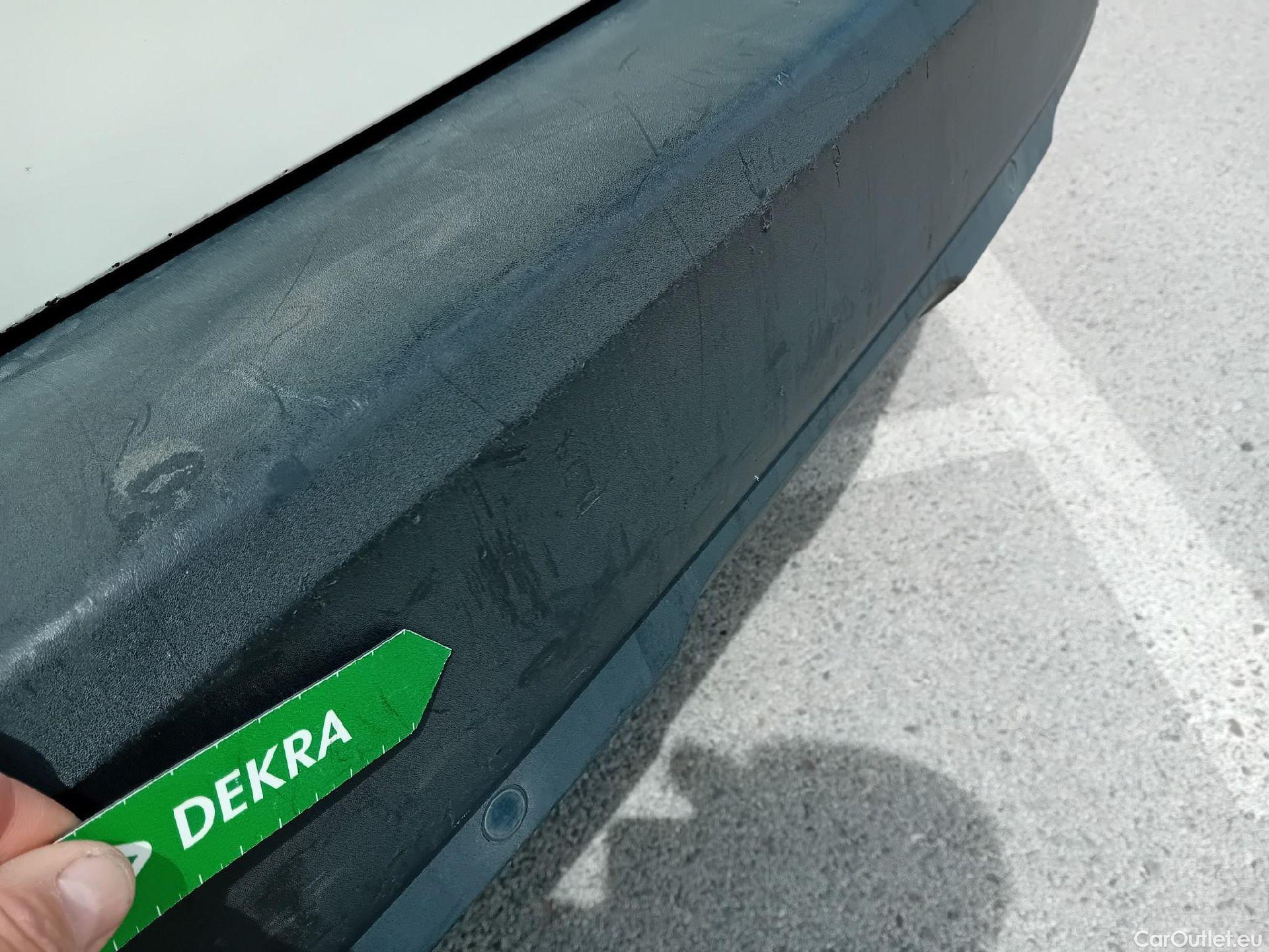  Peugeot  5008 PEUGEOT  / 2020 / 5P / todoterreno 1.2 PureTech 96KW S&S Active Pack EAT8 #42