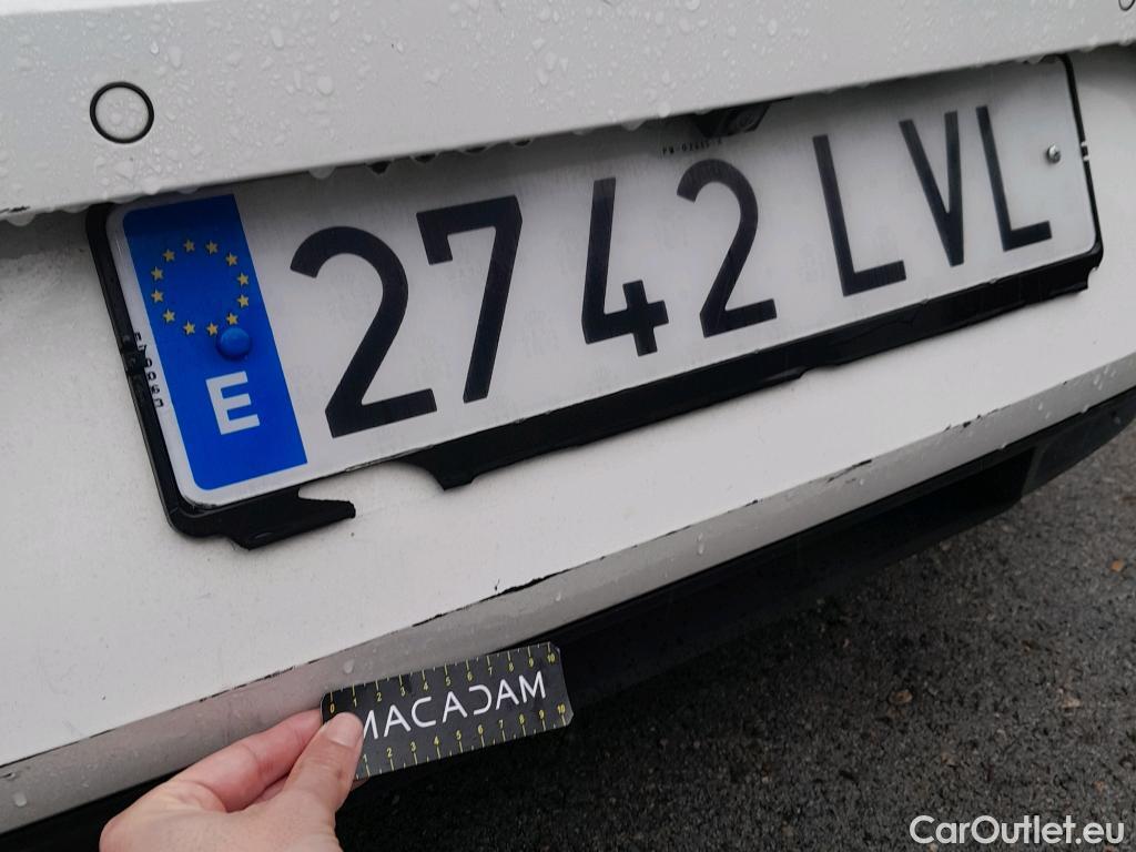  Land Rover  Discovery SEAT Nuevo León / 2020 / 5P / berlina con portón 2.0 TDI 85kW S&S Style Go (AC3) #16