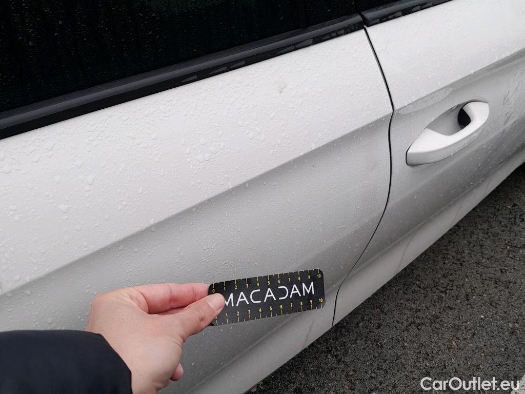  Land Rover  Discovery SEAT Nuevo León / 2020 / 5P / berlina con portón 2.0 TDI 85kW S&S Style Go (AC3) #17