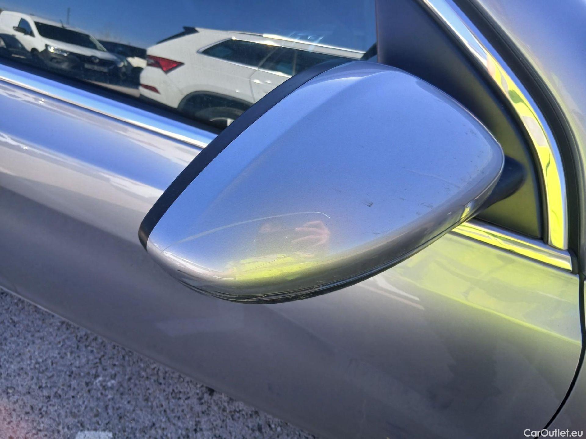  Peugeot  308 PEUGEOT  / 2017 / 5P / familiar SW Allure Pack PureTech 130 S&S #44