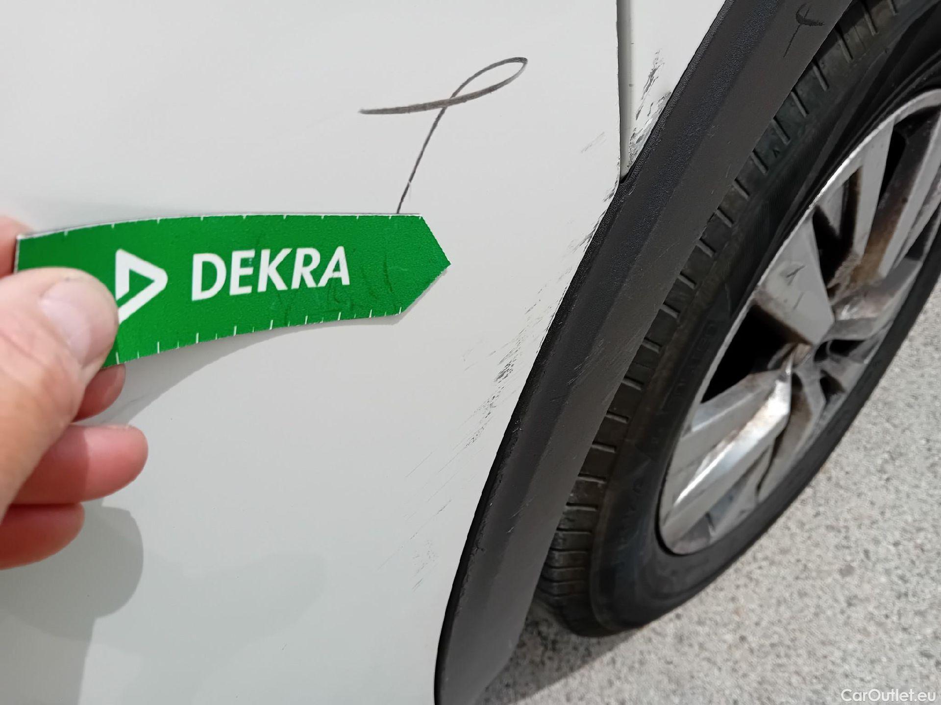  Peugeot  5008 PEUGEOT  / 2020 / 5P / todoterreno 1.2 PureTech 96KW S&S Active Pack EAT8 #31