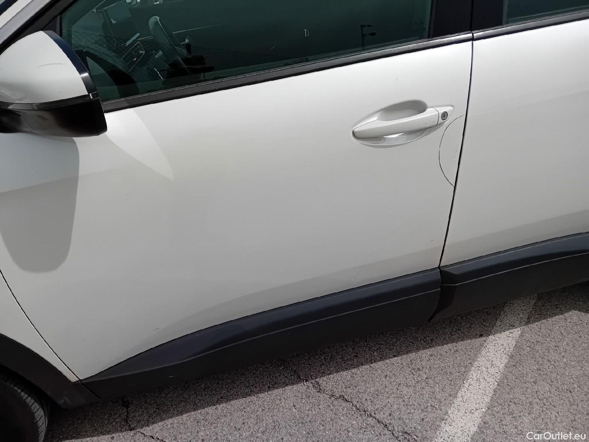  Peugeot  5008 PEUGEOT  / 2020 / 5P / todoterreno 1.2 PureTech 96KW S&S Active Pack EAT8 #21