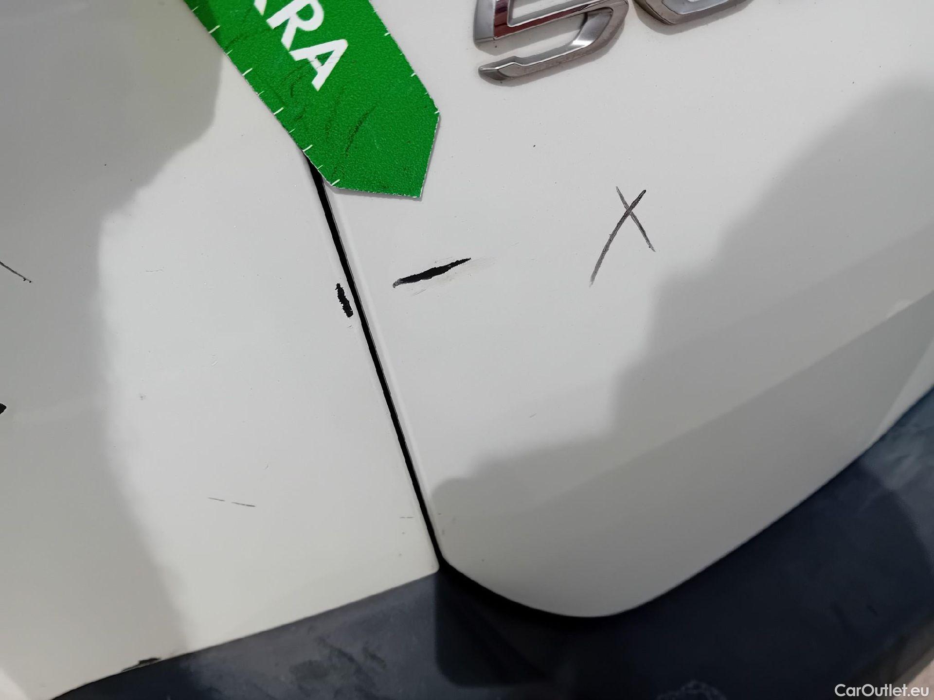  Peugeot  5008 PEUGEOT  / 2020 / 5P / todoterreno 1.2 PureTech 96KW S&S Active Pack EAT8 #43