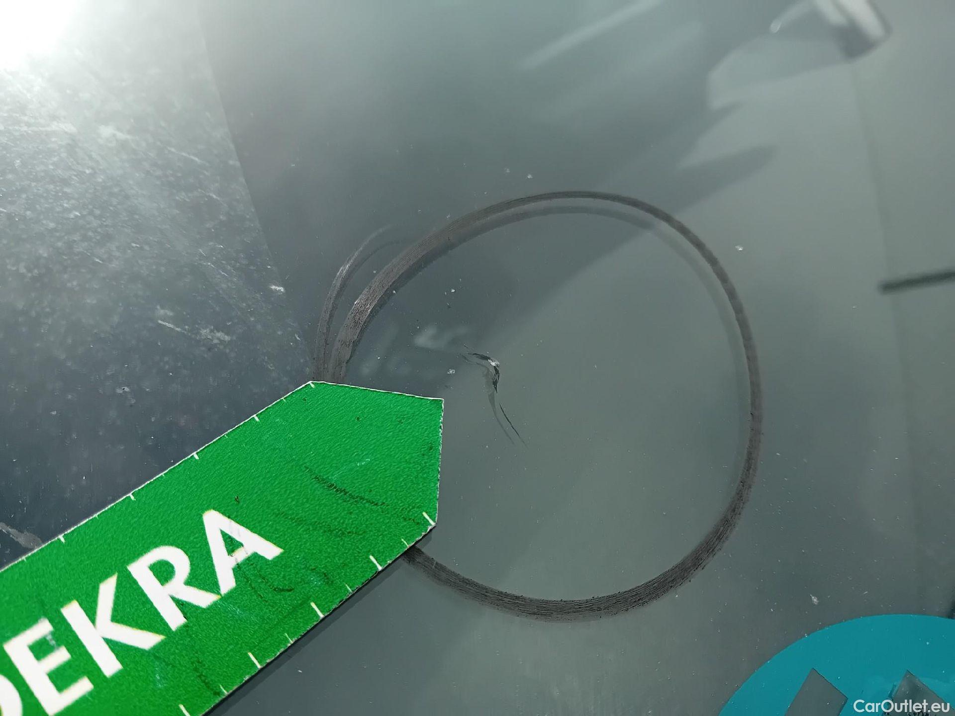  Peugeot  5008 PEUGEOT  / 2020 / 5P / todoterreno 1.2 PureTech 96KW S&S Active Pack EAT8 #53