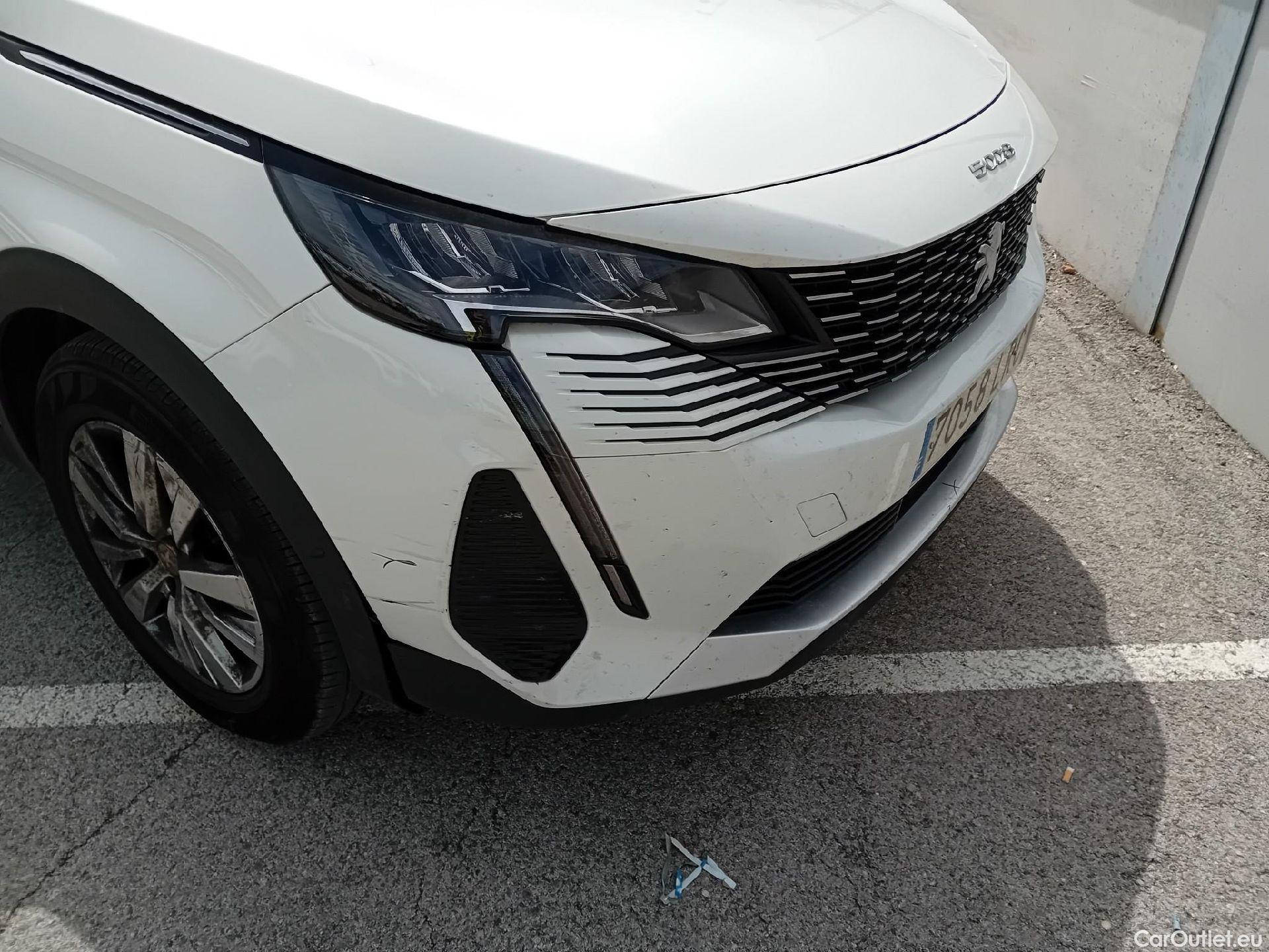  Peugeot  5008 PEUGEOT  / 2020 / 5P / todoterreno 1.2 PureTech 96KW S&S Active Pack EAT8 #11