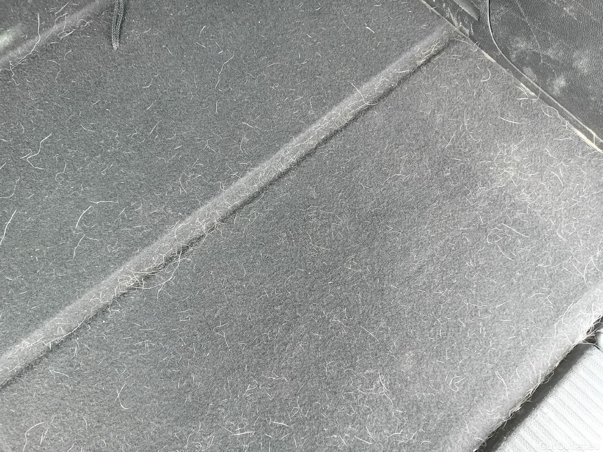  Peugeot  5008 PEUGEOT  / 2020 / 5P / todoterreno 1.2 PureTech 96KW S&S Active Pack EAT8 #4