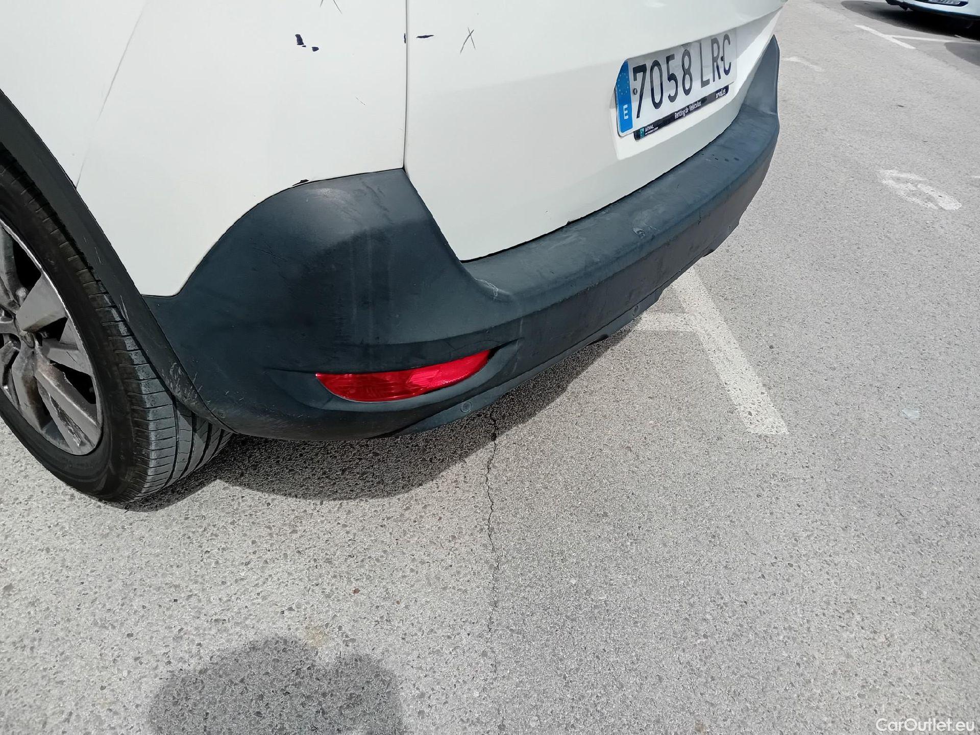  Peugeot  5008 PEUGEOT  / 2020 / 5P / todoterreno 1.2 PureTech 96KW S&S Active Pack EAT8 #41