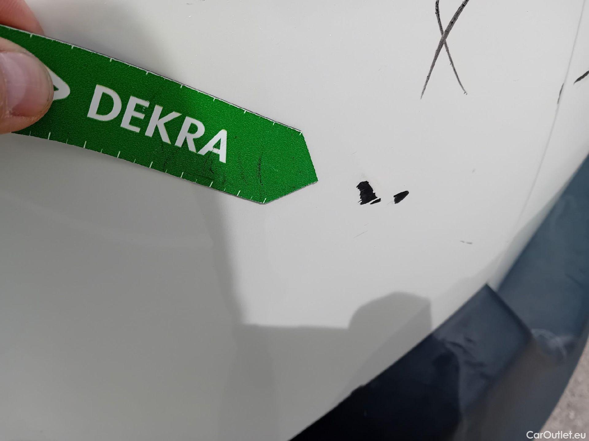  Peugeot  5008 PEUGEOT  / 2020 / 5P / todoterreno 1.2 PureTech 96KW S&S Active Pack EAT8 #37