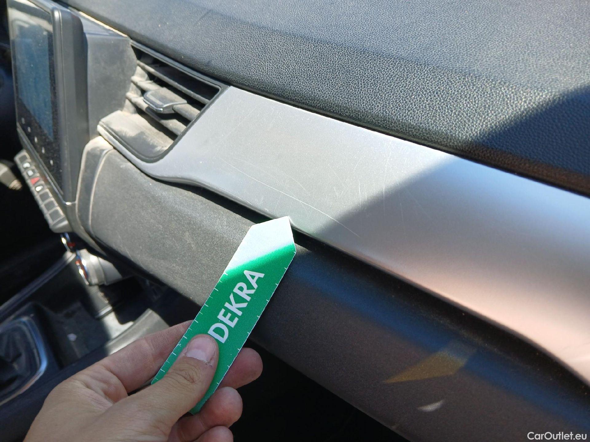  Renault  Captur RENAULT  / 2020 / 5P / todoterreno Intens TCe 90 #10