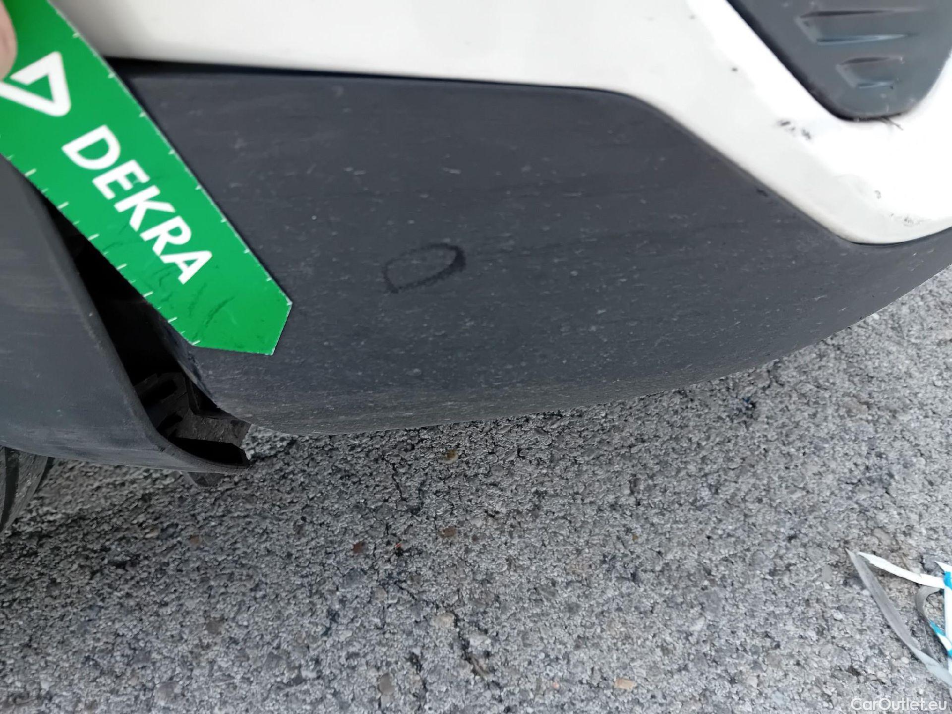  Peugeot  5008 PEUGEOT  / 2020 / 5P / todoterreno 1.2 PureTech 96KW S&S Active Pack EAT8 #14