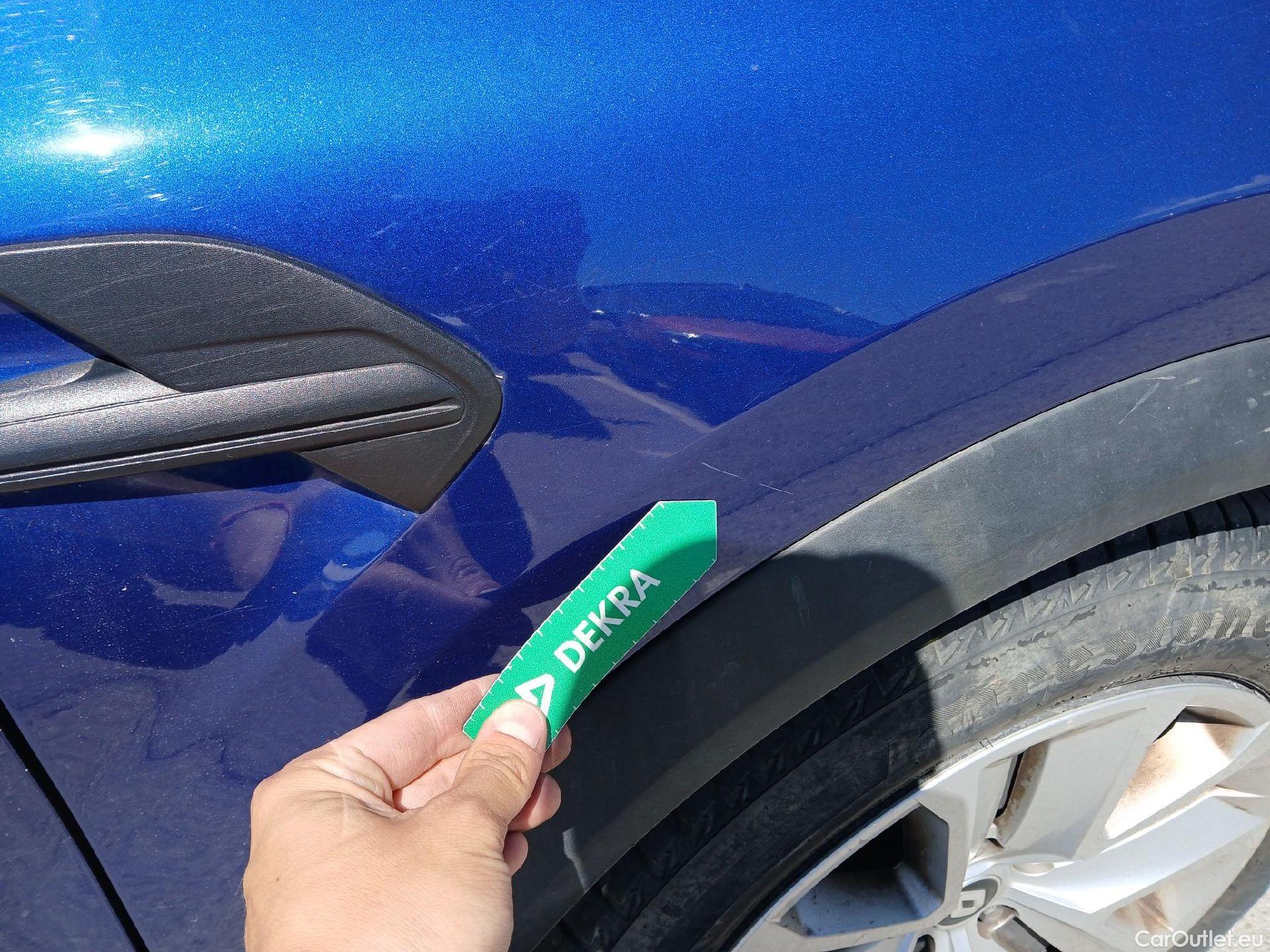  Renault  Captur RENAULT  / 2020 / 5P / todoterreno Intens TCe 90 #47