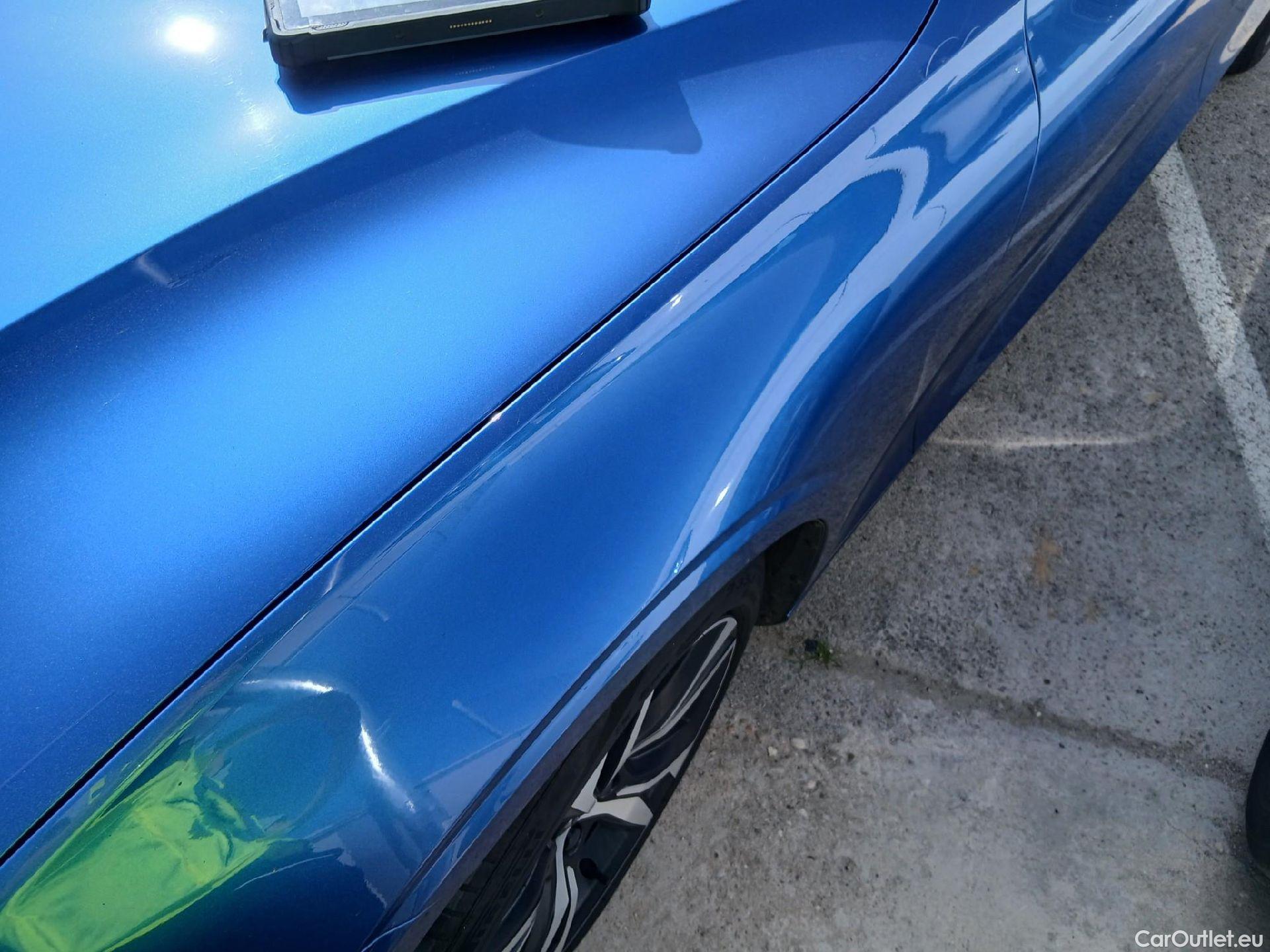  Volvo  V60 VOLVO  / 2018 / 5P / familiar 2.0 D4 R-Design Auto #16