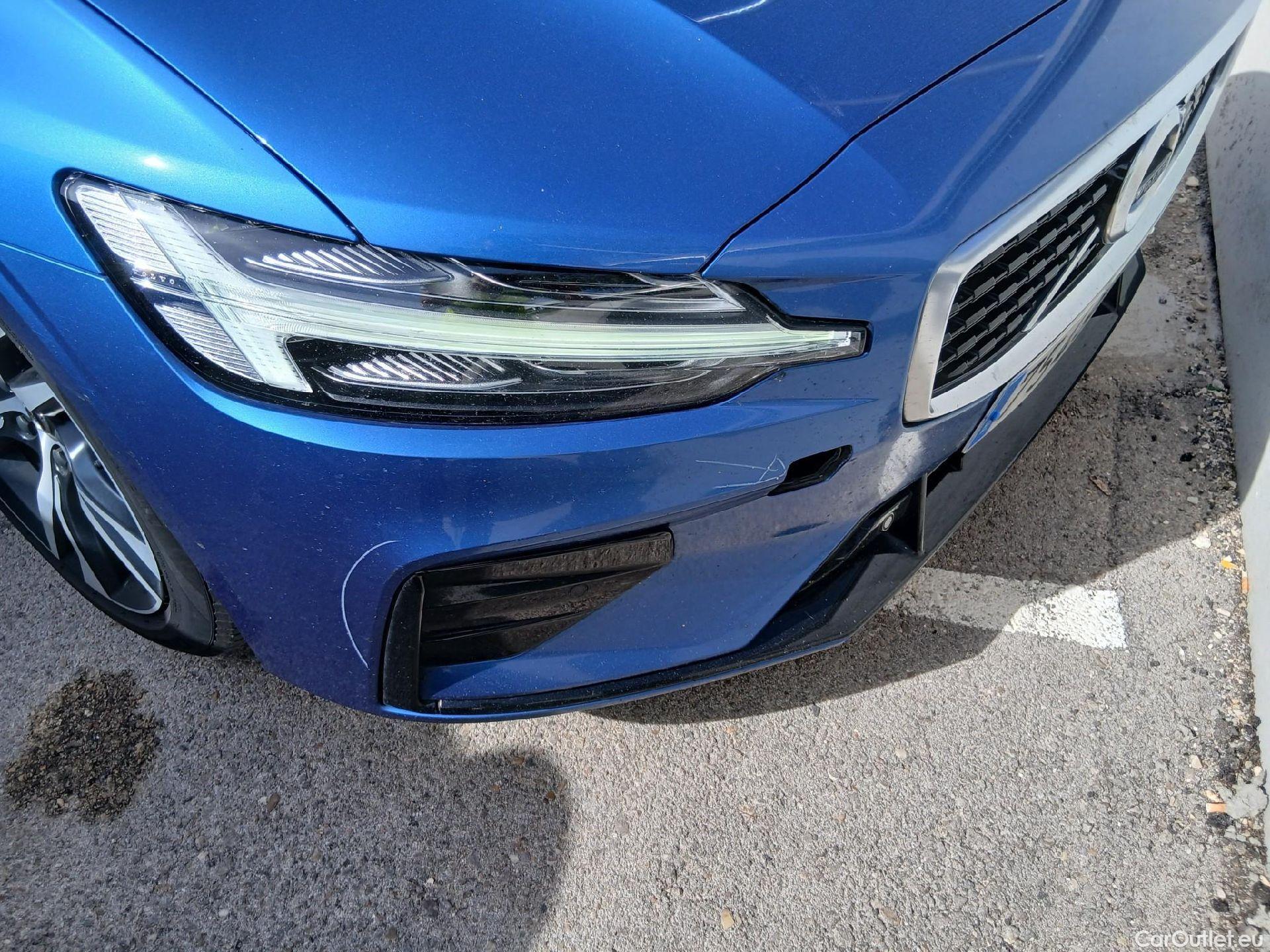  Volvo  V60 VOLVO  / 2018 / 5P / familiar 2.0 D4 R-Design Auto #6