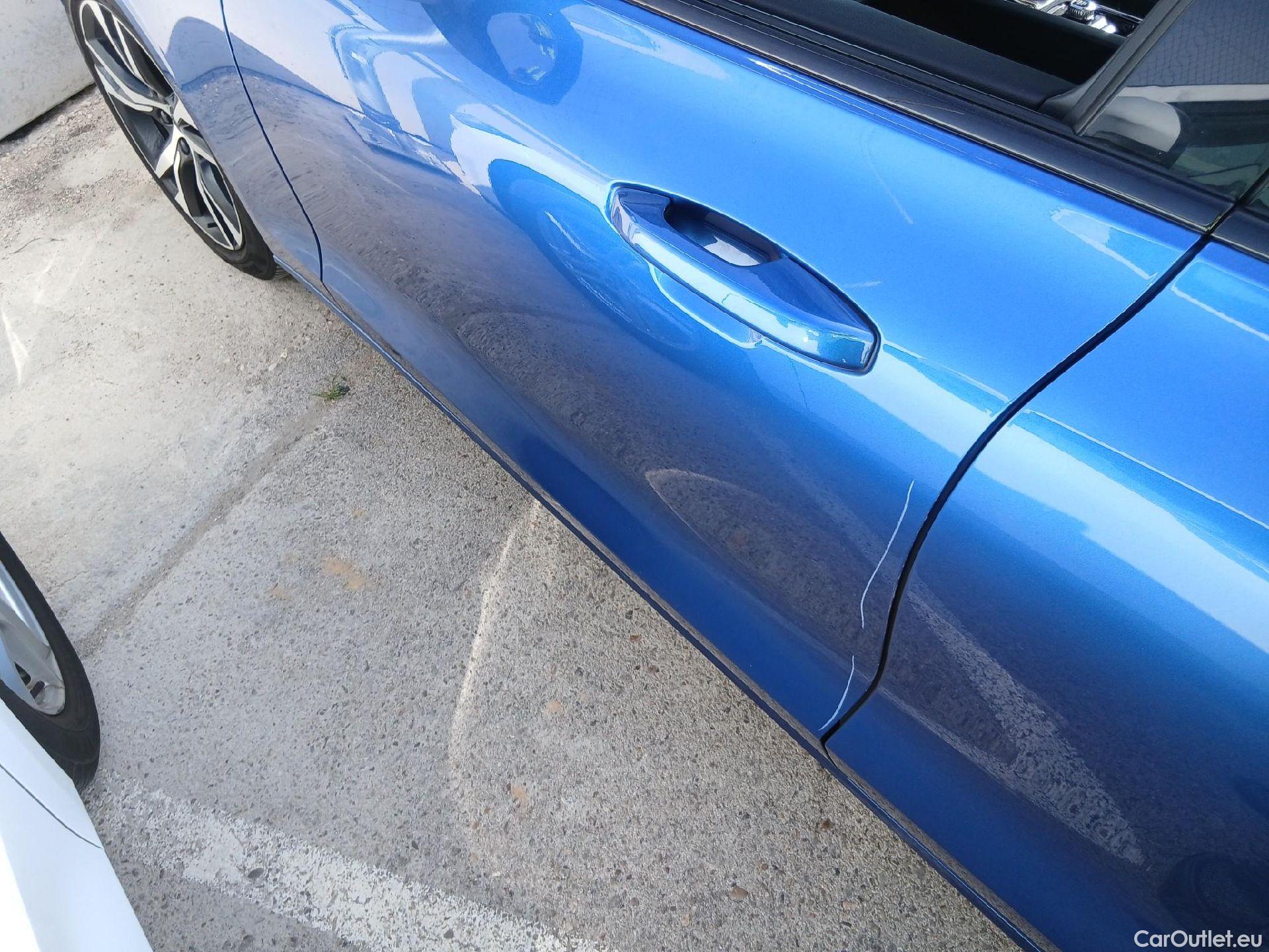  Volvo  V60 VOLVO  / 2018 / 5P / familiar 2.0 D4 R-Design Auto #21