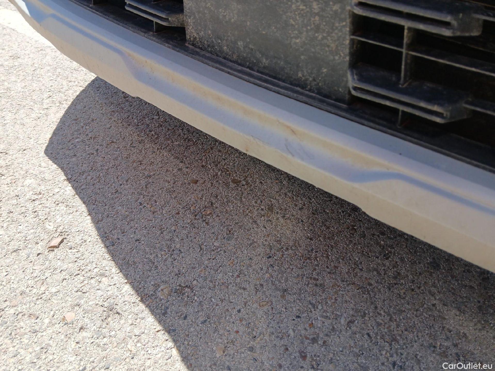  Renault  Captur RENAULT  / 2020 / 5P / todoterreno Intens TCe 90 #14