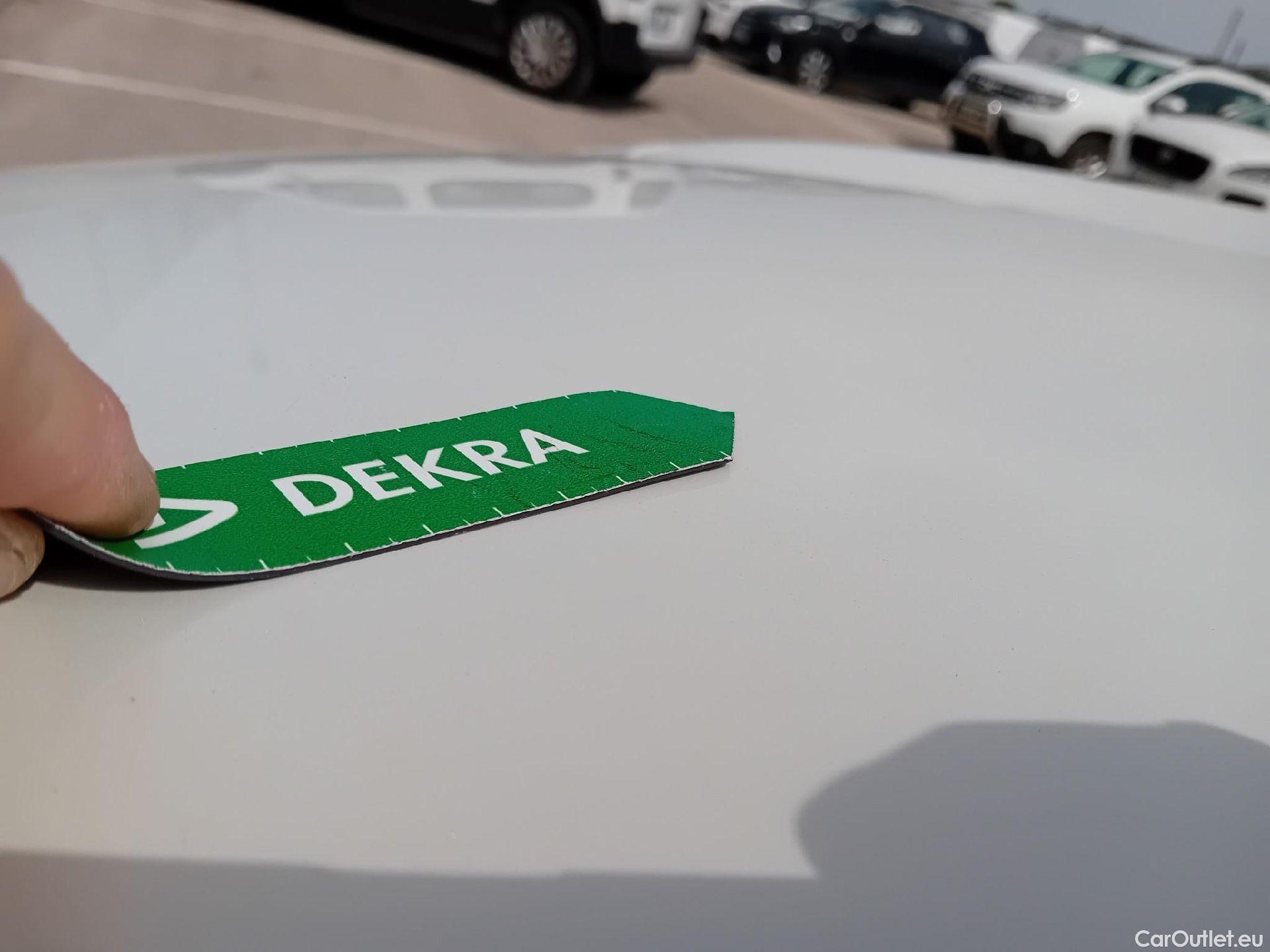  Peugeot  5008 PEUGEOT  / 2020 / 5P / todoterreno 1.2 PureTech 96KW S&S Active Pack EAT8 #56