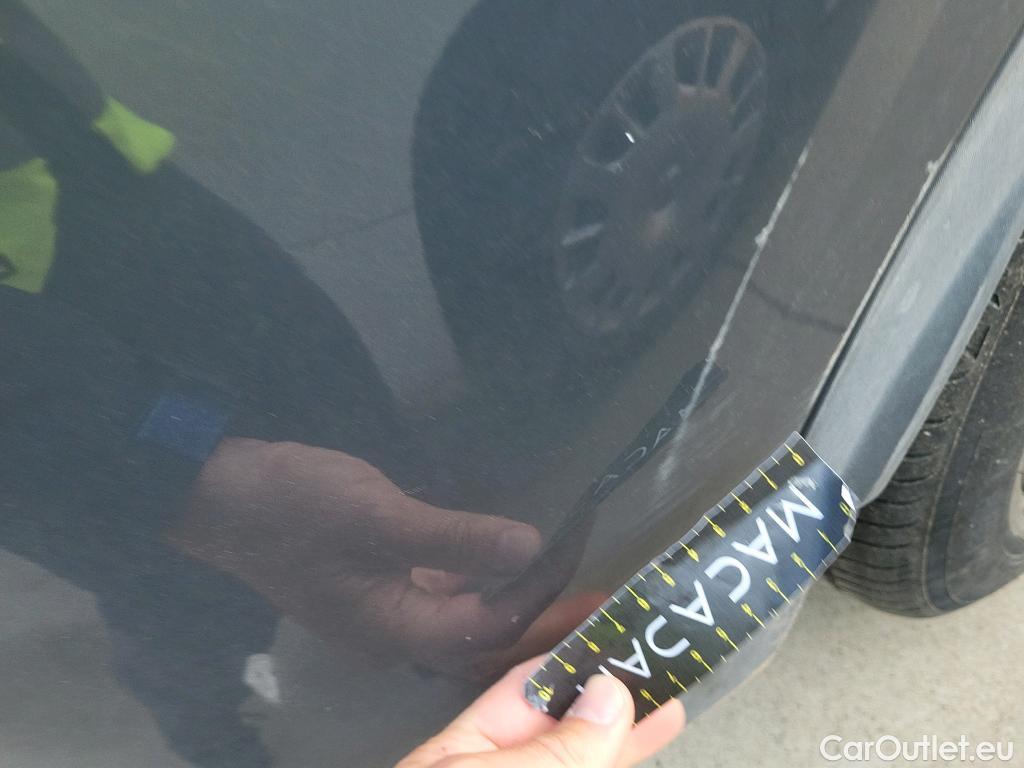  KIA  Sportage KIA  / 2022 / 5P / todoterreno 1.6 T-GDi MHEV 118kW Business 4x2 DCT #18