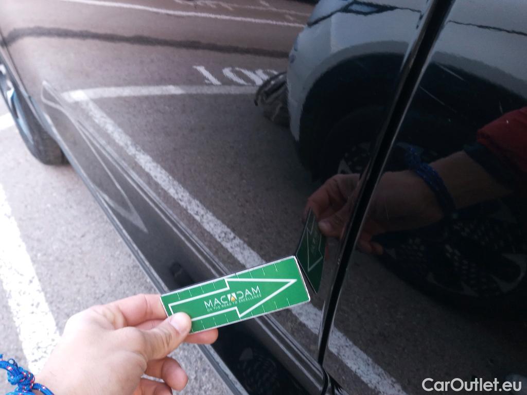  Volvo  XC 40 VOLVO XC40 / 2017 / 5P / todoterreno 1.5 T5 Twin Recharge R-Design Auto #9