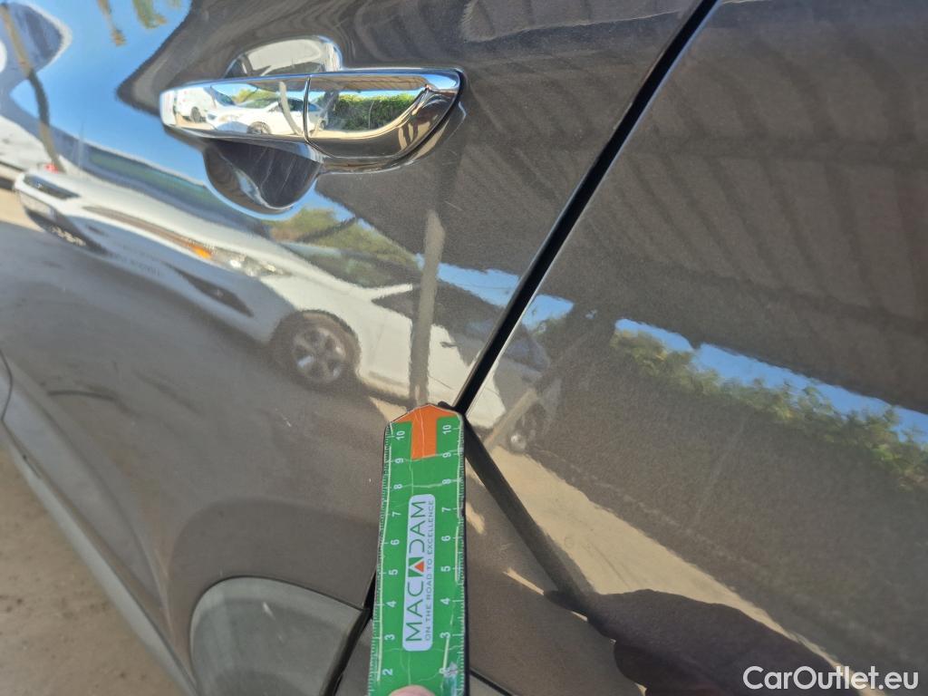  Hyundai  Tucson HYUNDAI  / 2018 / 5P / todoterreno  CRDI 1.6 116CV 48V 4X2 TECNO #43