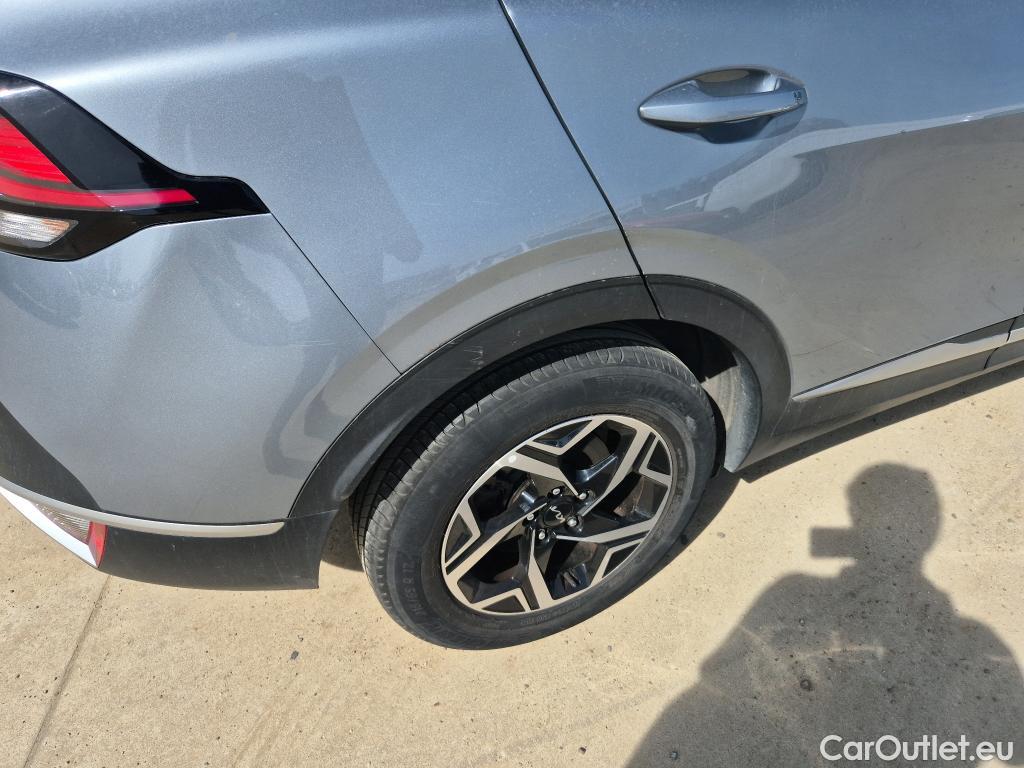  KIA  Sportage  Business 1.6 CRDi 135CV AT7 E6d #18