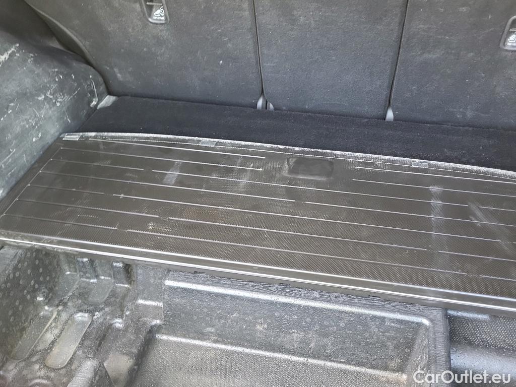  Hyundai  Tucson HYUNDAI  / 2020 / 5P / todoterreno 1.6 CRDI 100kW (136CV) 48V Maxx DCT #50