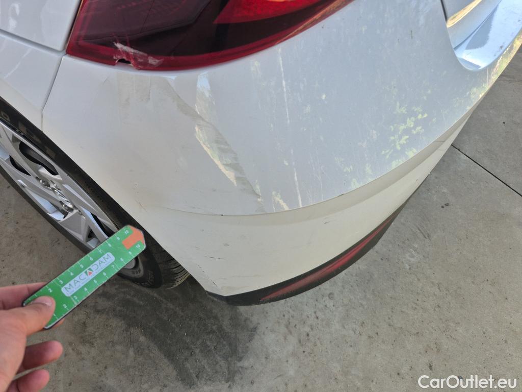  Hyundai  i20 HYUNDAI  / 2020 / 5P / berlina con portón 1.0 TGDI 74kW (100CV) 48V Essence #29