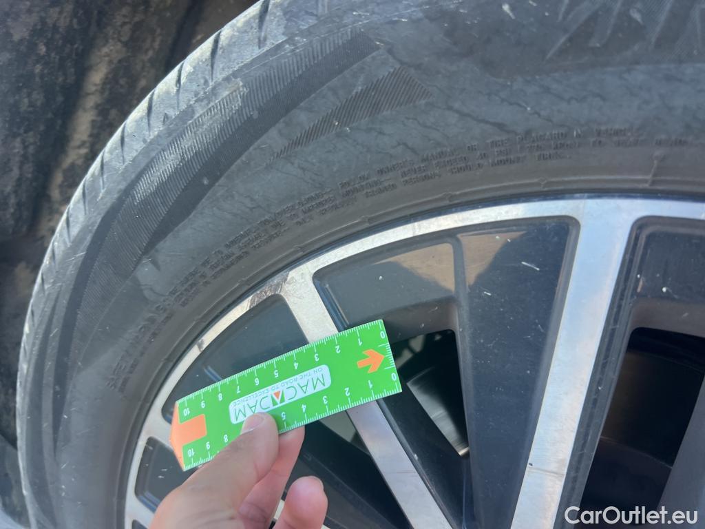  Mercedes  G-Klasee MERCEDES-BENZ Clase GLC / 2019 / 5P / todoterreno GLC 200 d 4MATIC #4