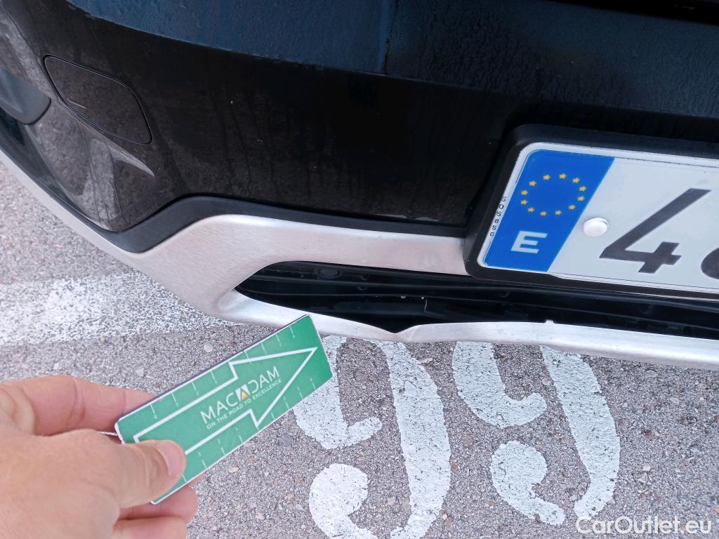  Volvo  XC 40 VOLVO XC40 / 2017 / 5P / todoterreno 1.5 T5 Twin Recharge R-Design Auto #3