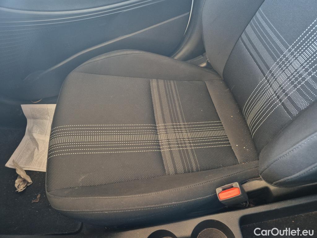  Hyundai  i20 HYUNDAI  / 2020 / 5P / berlina con portón 1.0 TGDI 74kW (100CV) 48V Essence #2