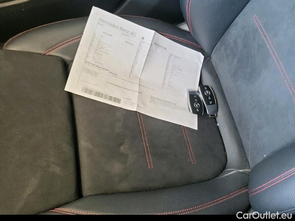  Mercedes  A-Klasse MERCEDES-BENZ Clase A / 2018 / 4P / sedán Sedán A 250 e #25