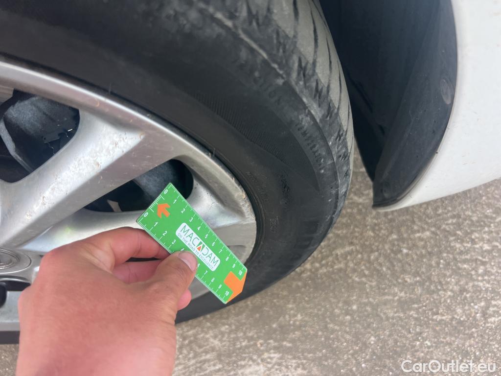  Opel  Corsa OPEL  1.2T XHL 74kW (100CV) Elegance #8