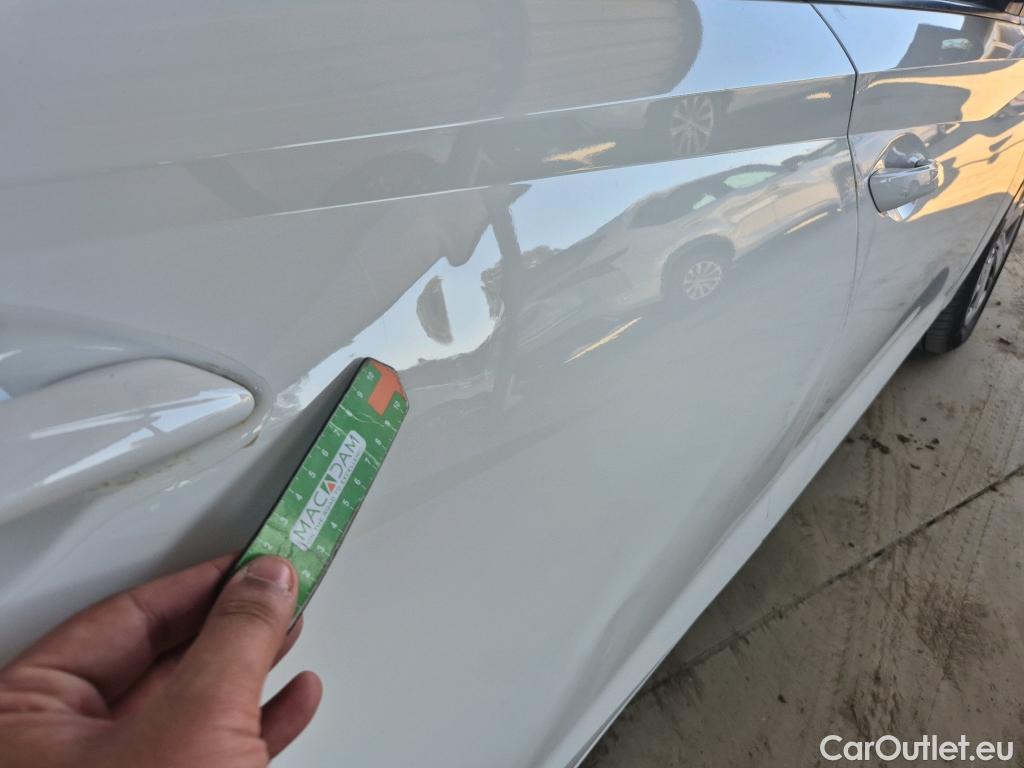  Hyundai  i20 HYUNDAI  / 2020 / 5P / berlina con portón 1.0 TGDI 74kW (100CV) 48V Essence #14