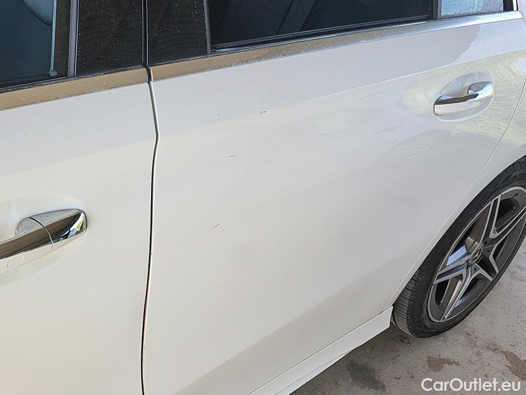  Mercedes  A-Klasse MERCEDES-BENZ Clase A / 2018 / 4P / sedán Sedán A 250 e #19