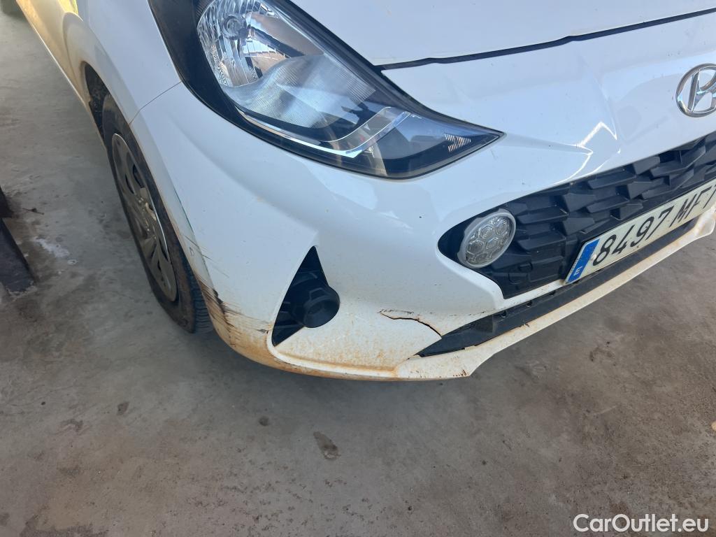  Hyundai  i10 HYUNDAI  / 2020 / 5P / berlina con portón 1.0 Essence #9