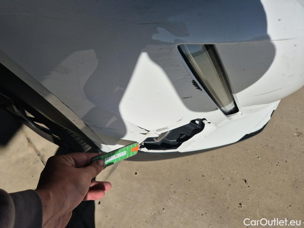  Peugeot  2008 PEUGEOT  / 2019 / 5P / todoterreno Allure Pack BlueHDI 130 S&S EAT8 #8