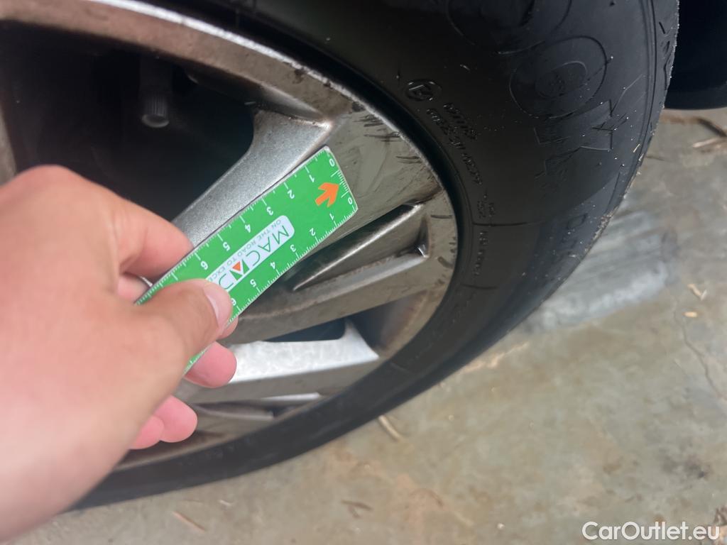  Peugeot  3008 PEUGEOT  / 2020 / 5P / todoterreno 1.2 PureTech 96KW S&S Active Pack EAT8 #8