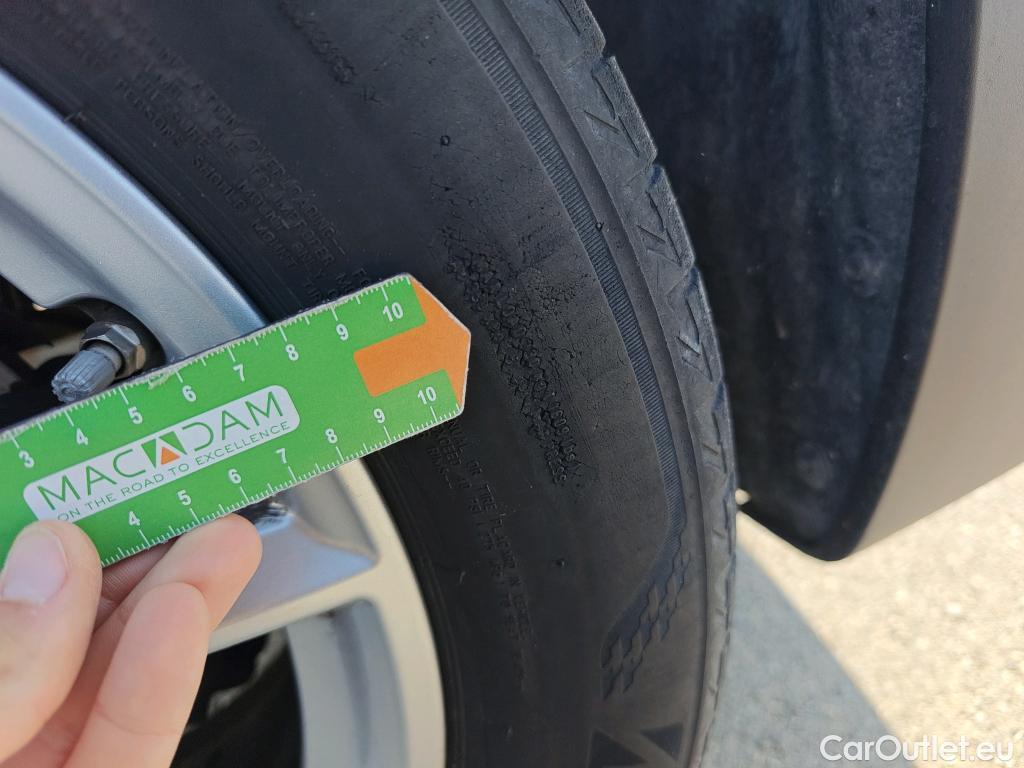  Bmw  X1 BMW  / 2019 / 5P / todoterreno sDrive18d #8