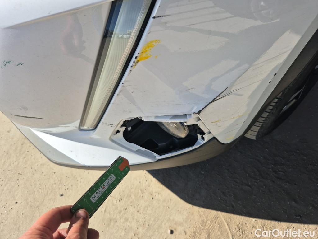  Peugeot  2008 PEUGEOT  / 2019 / 5P / todoterreno Allure Pack BlueHDI 130 S&S EAT8 #6