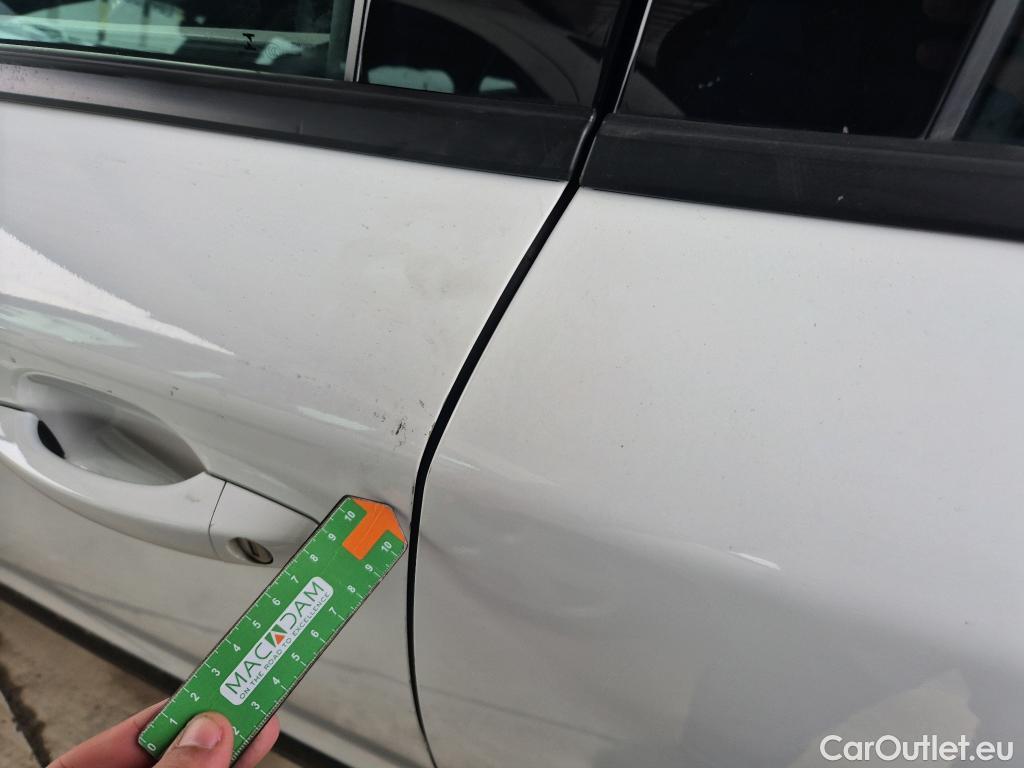  Peugeot  2008 PEUGEOT  / 2019 / 5P / todoterreno Active Pack BlueHDI 81kW (110CV) #2