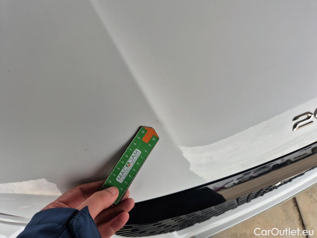  Peugeot  2008 PEUGEOT  / 2019 / 5P / todoterreno Active Pack BlueHDI 81kW (110CV) #24