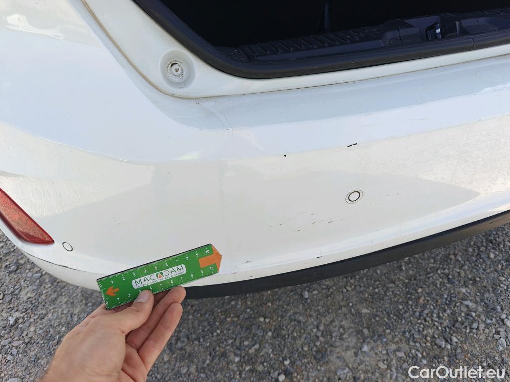  Ford  Fiesta FORD  5p 7G berlina con portón 1.5 TDCi 63kW Trend+ 5p #29