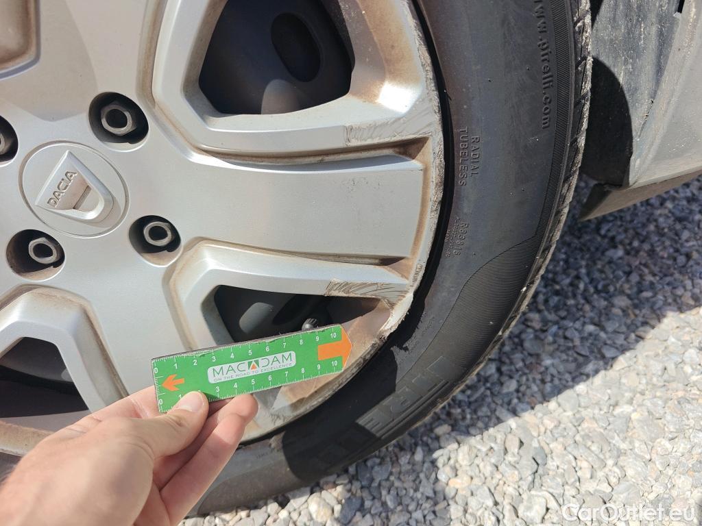  Dacia  Lodgy DACIA  / 2012 / 5P / monovolumen compacto Comfort Blue dCi 70kW (95CV) 5Pl - 18 #45