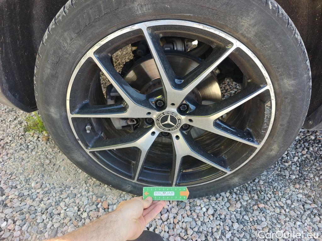  Mercedes  G-Klasee Clase GLC GLC 300 de 4Matic 2.0 AMG Line 305CV AT9 E6d #Opcionales 8950 €# #16