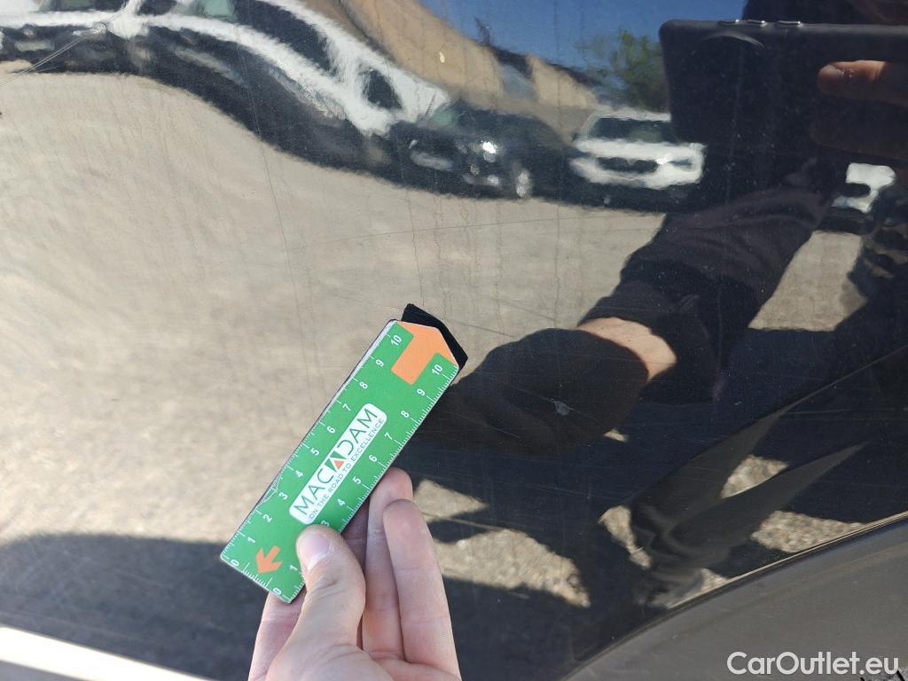  KIA  Sportage KIA  / 2022 / 5P / todoterreno 1.6 T-GDi 110kW (150CV) Concept 4x2 #50