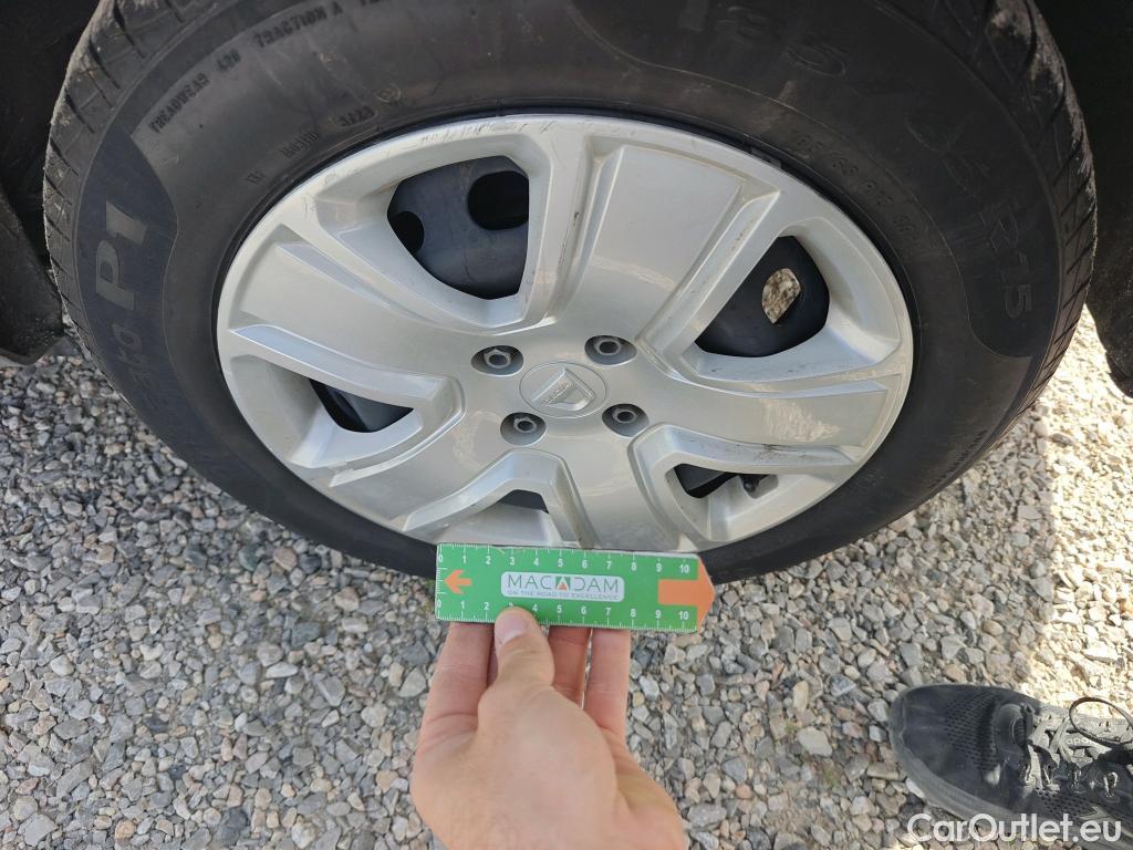  Dacia  Lodgy DACIA  / 2012 / 5P / monovolumen compacto Comfort Blue dCi 70kW (95CV) 5Pl - 18 #48