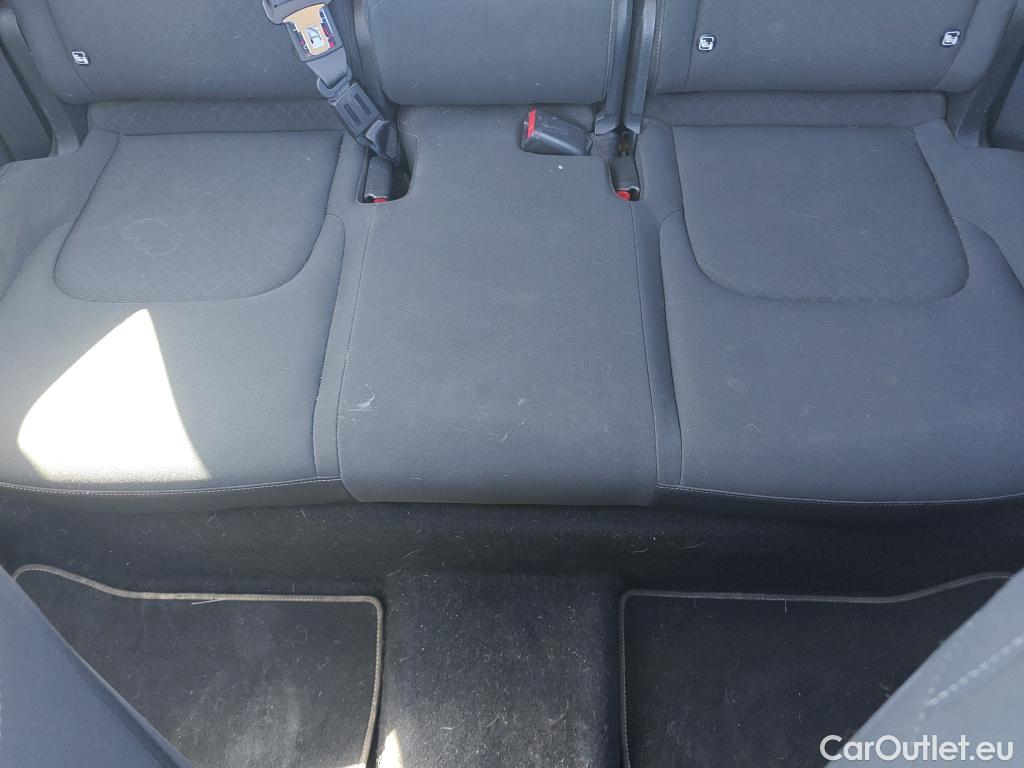  KIA  Sportage KIA  / 2022 / 5P / todoterreno 1.6 T-GDi 110kW (150CV) Concept 4x2 #32