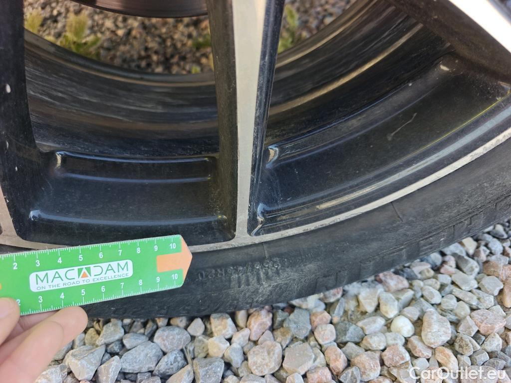  Mercedes  G-Klasee Clase GLC GLC 300 de 4Matic 2.0 AMG Line 305CV AT9 E6d #Opcionales 8950 €# #19