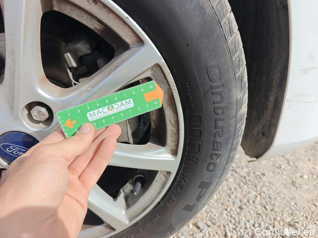  Ford  Fiesta FORD  5p 7G berlina con portón 1.5 TDCi 63kW Trend+ 5p #14