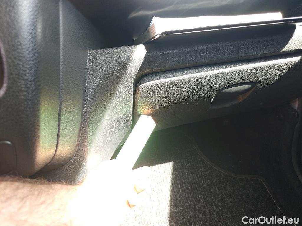  Dacia  Lodgy DACIA  / 2012 / 5P / monovolumen compacto Comfort Blue dCi 70kW (95CV) 5Pl - 18 #35